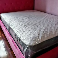 NEW FULL MATTRESS. Bed frame is not available. Take it home the same day 👍