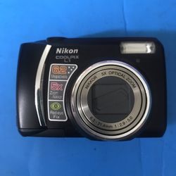 FOR PARTS  Nikon Coolpix L1 Point and Shoot 6.2MP Digital Camera 5X Optical Zoom