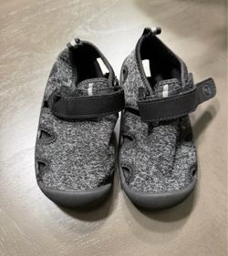 Toddler water shoes