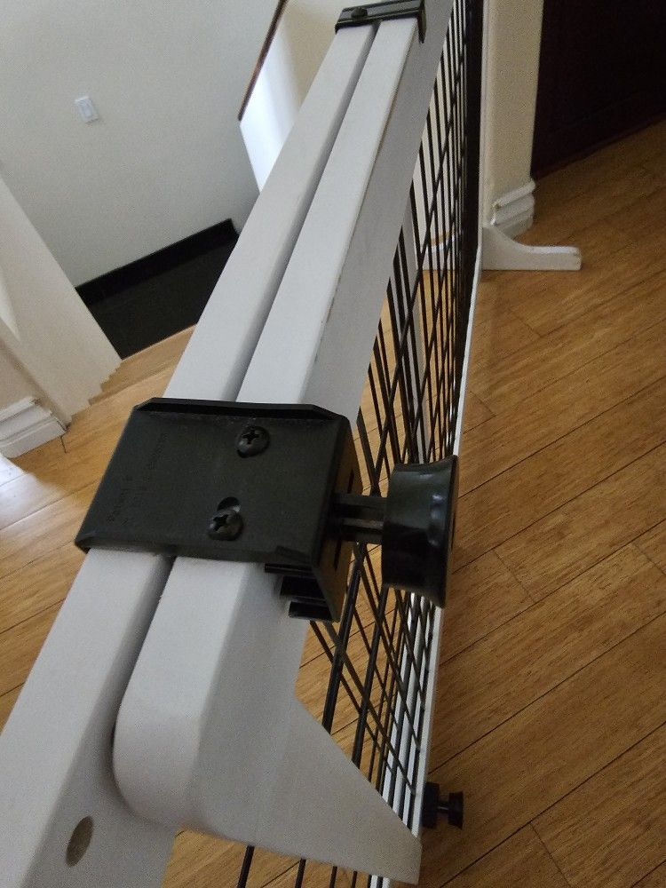 Dog Gate Top Paw for Sale in Cypress, CA OfferUp