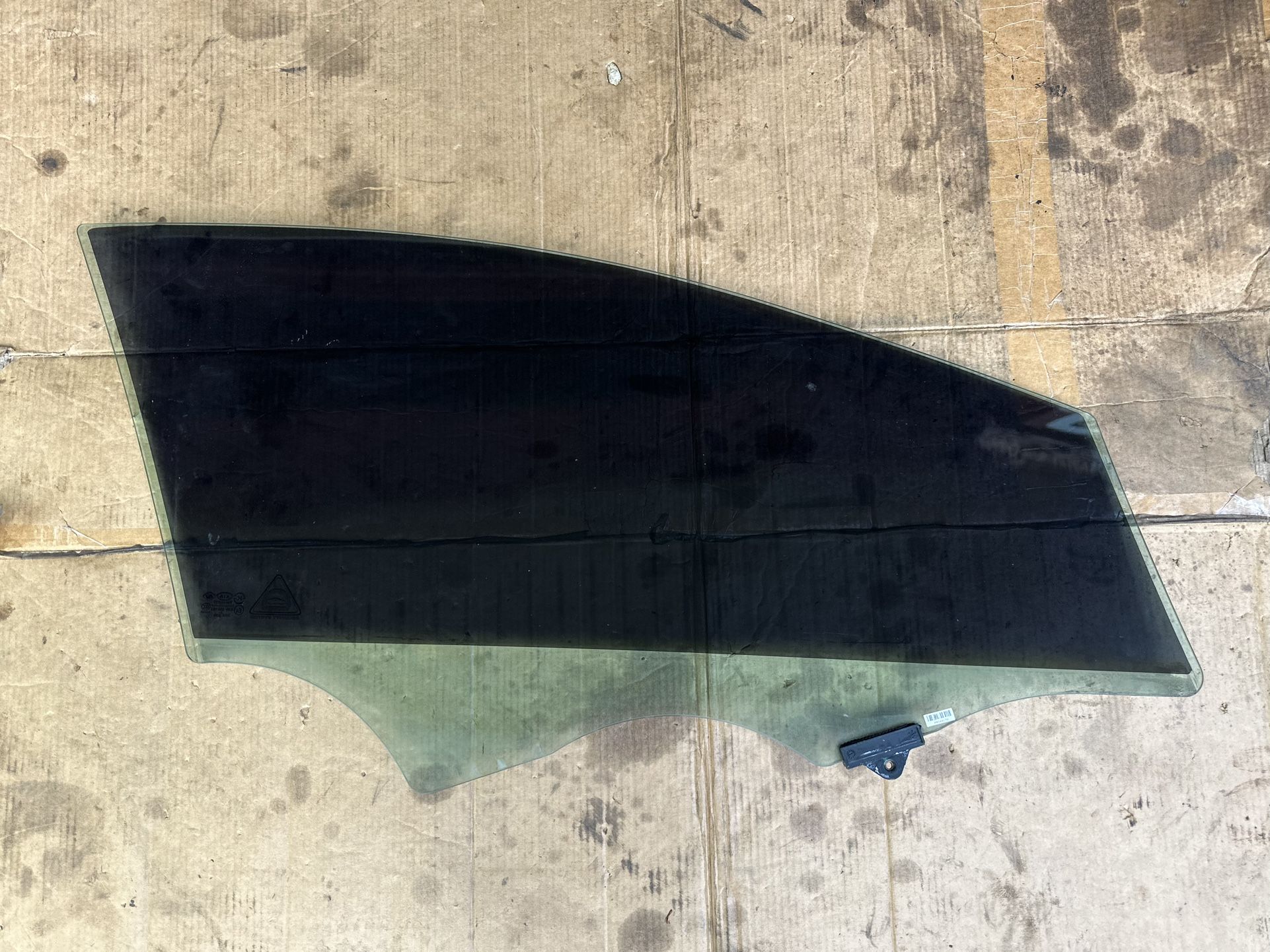 2014-2018 Kia Forte Window