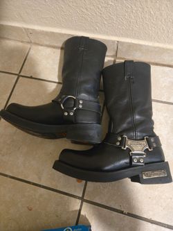 Botas Harvey davidson , negras numero 9 usadas 2 veces ......Harley Davidson size nine boots, black, used twice.