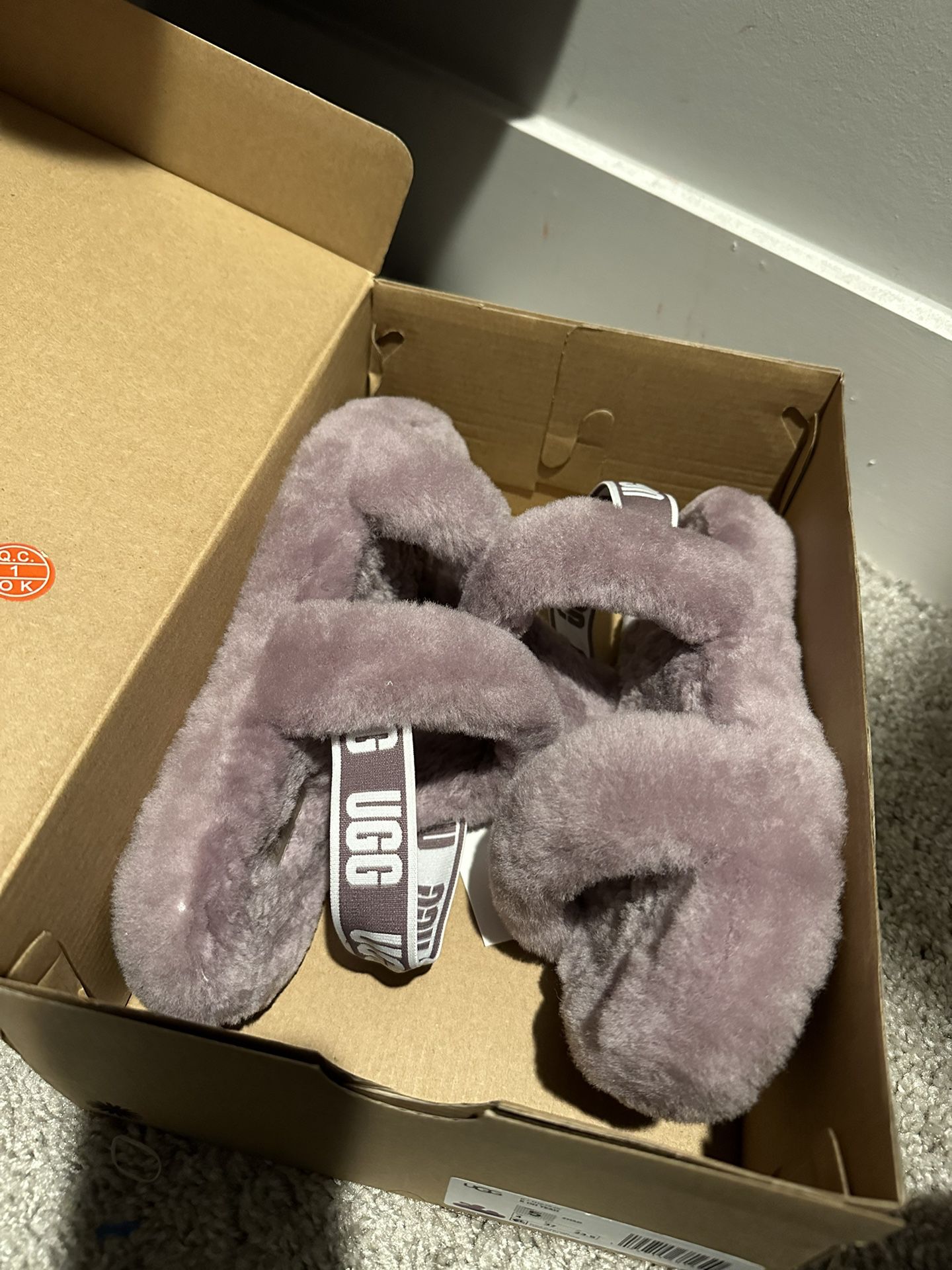 Ugg Slippers 5y