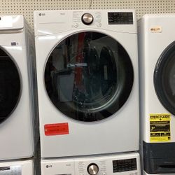 LG Washer And Dryer Set New Scratch And Dent 