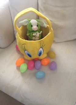 Easter basket Tweetie with Bunny and eggs