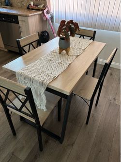 Kitchen table