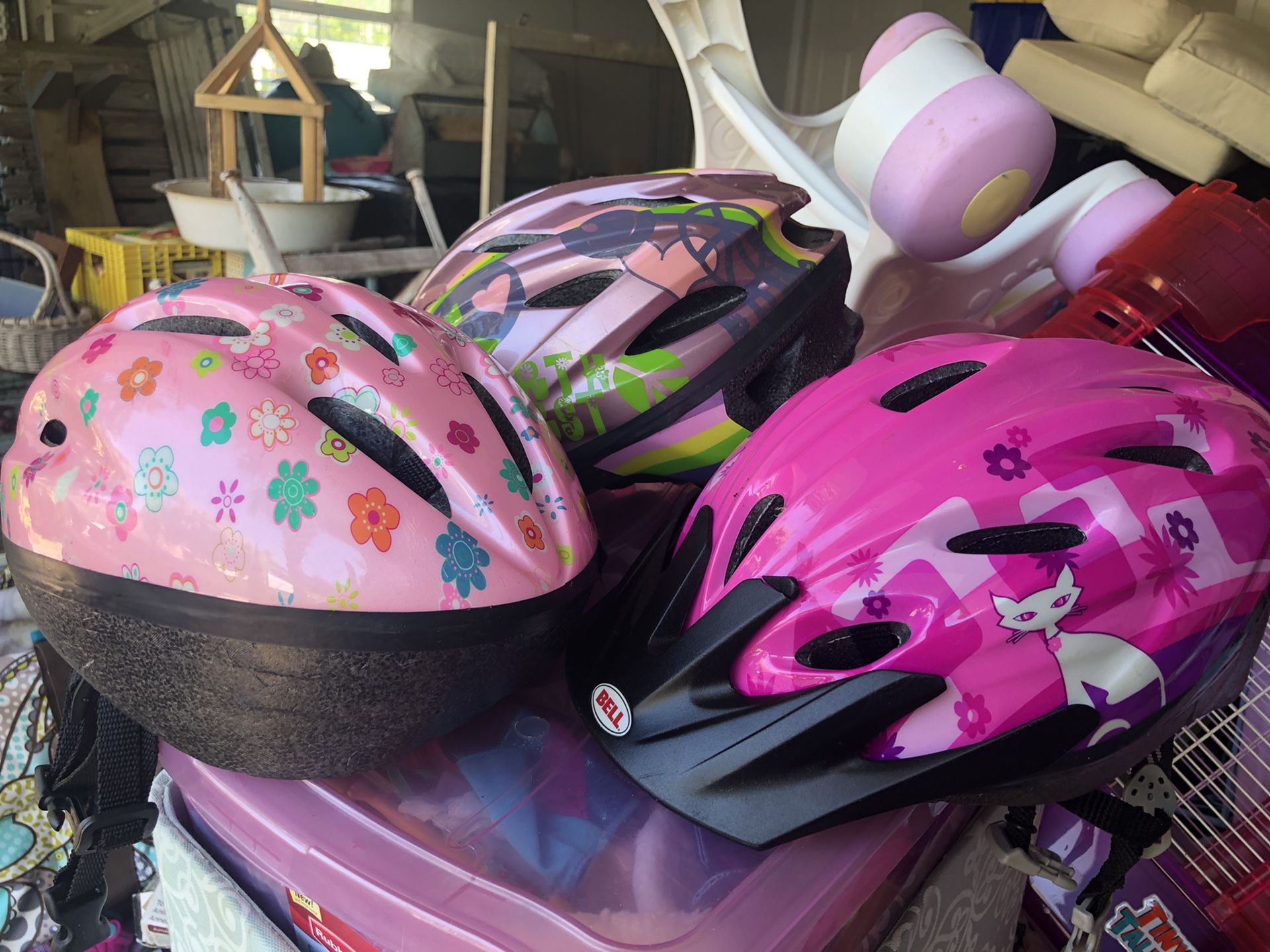 Kids helmets ! 5.00 ea
