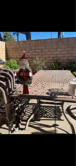Free Outdoor Table and 6 chairs