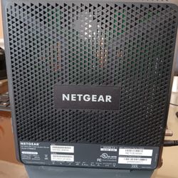 Netgear  AC 1900 WiFI Canel Modem Router