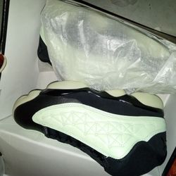 Air Jordan 13 Low Singles Day Glow In Dark