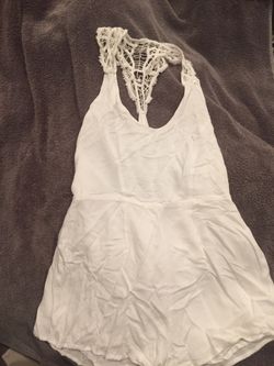 Forever 21 white top