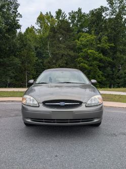 2003 Ford Taurus