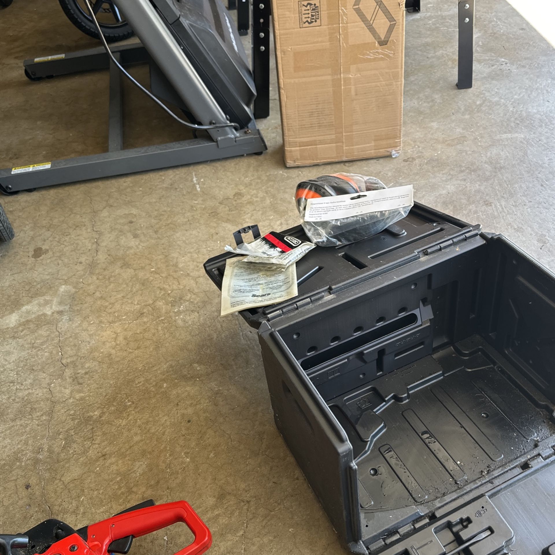 Craftsman 18 Inch Chainsaw for Sale in Hamilton, OH OfferUp