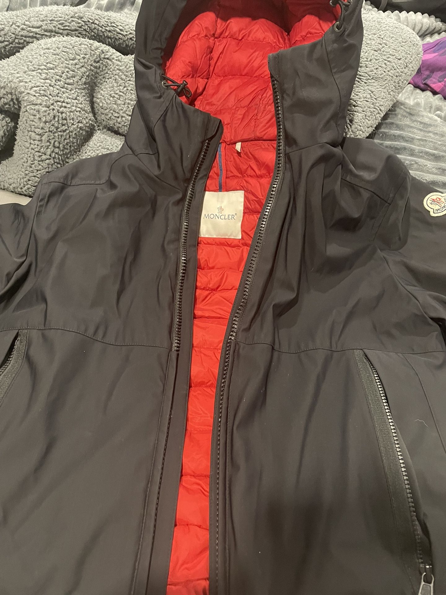 Moncler Size 2 Is A Medium US Waterproof Jacket
