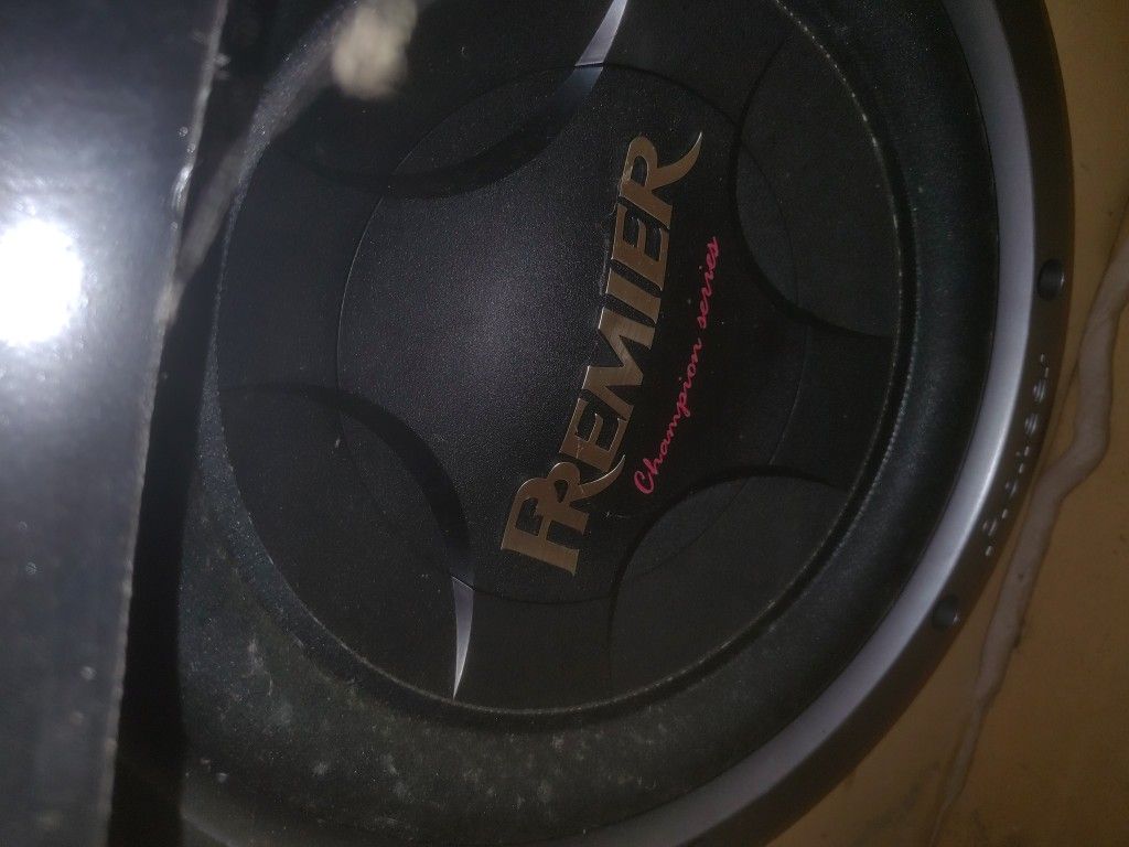 12" Speakers And Box
