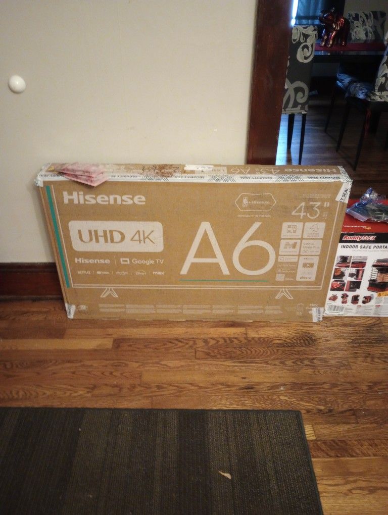 Hisense 43 Smart T.V. New