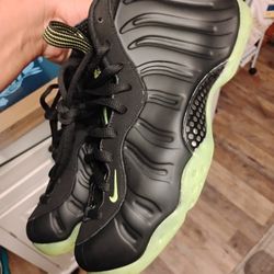 FOAMS SIZE 9.5