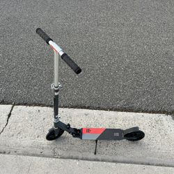 Mongoose Scooter NEW