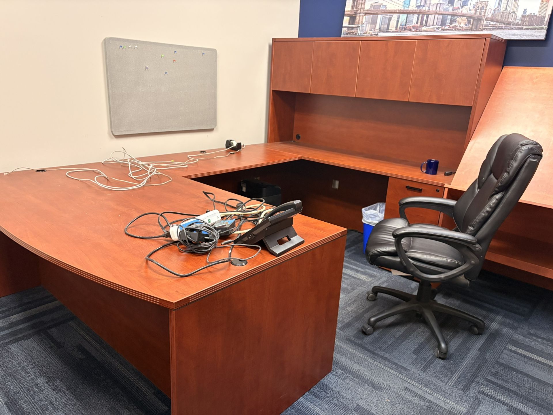 Full Set Of Office Furniture With Plan Table 