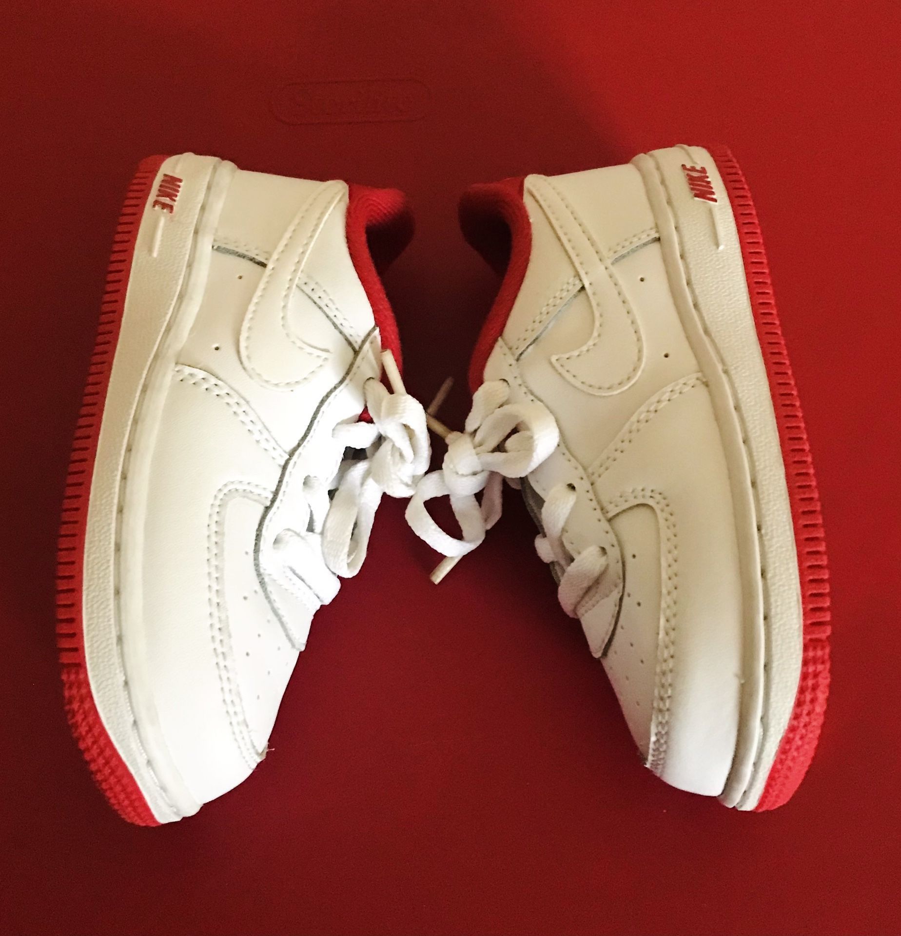Nike Air Force 1 ‘University Red’ Sz 8C