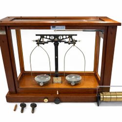 E.H. Sargent Antique Analytical Balance Scale – Troemner Mech Vintage-Pristine