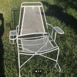 Metal Rocking Chairs With Cup Holders 