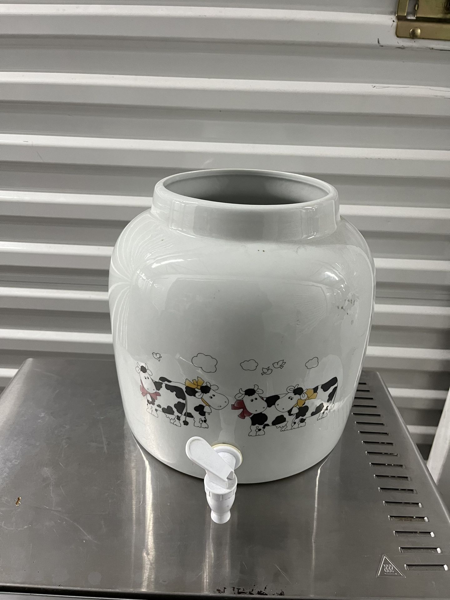 ceramic water dispenser