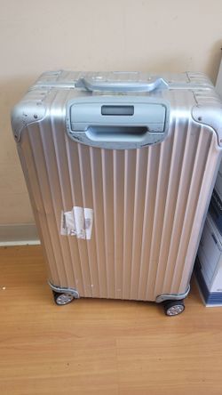 Remowa luggage used