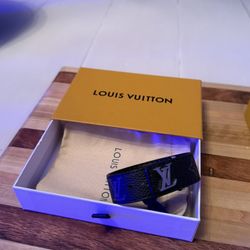 Men’s LV Bracelet 