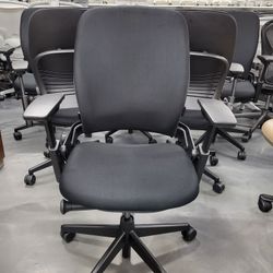 Like New Steelcase Leap V2 Chair (various colors)