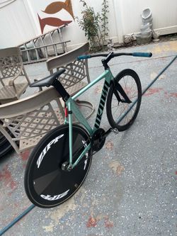 Track bike