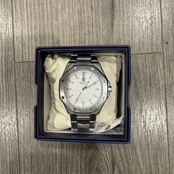 Brand New Montres Prestige X Invicta Men's Watch - 44mm, Steel (MPW-0249) Bracelet Bunble. 