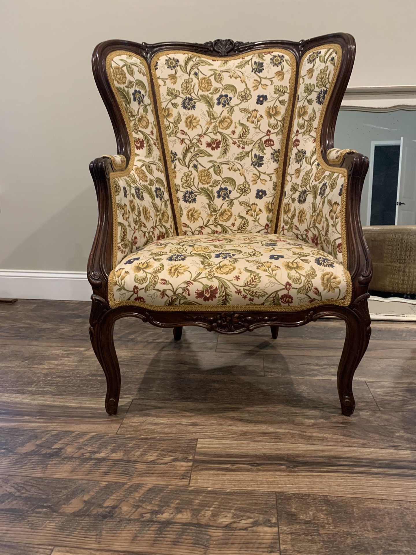 Beautiful French antique Chair, like New. NO NEED TO ASK IF STILL AVAILABLE!!SE Cherokee County