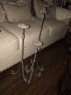 Metal candle holder set