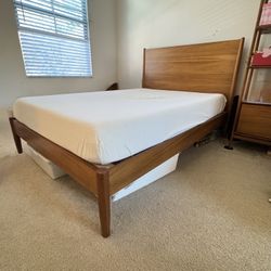 West elm Mid-Century Bed Walnut  Original