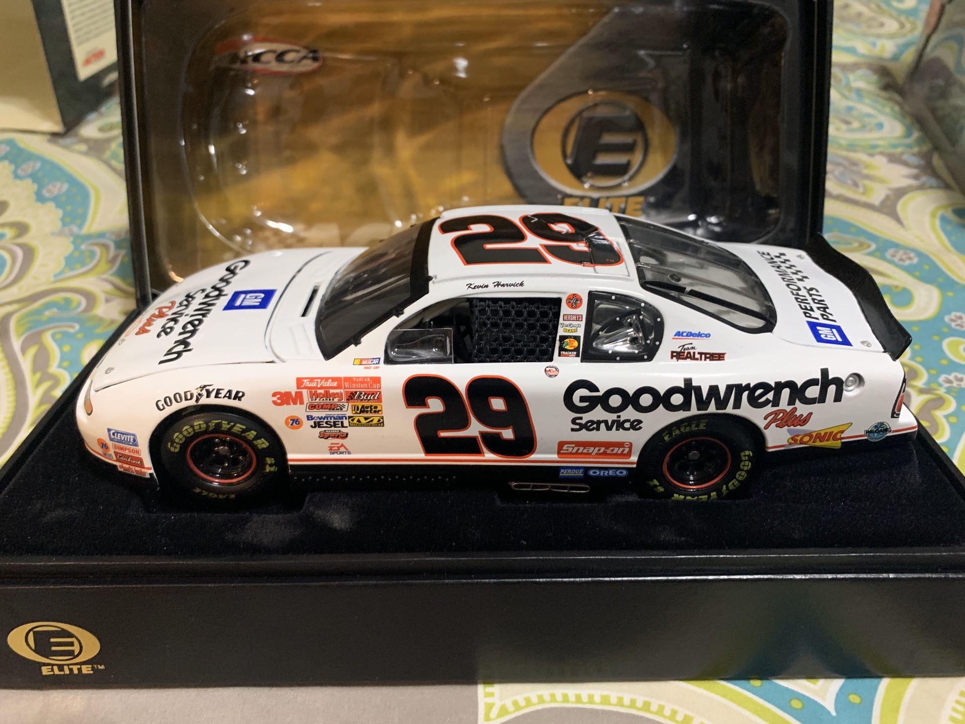 Kevin Harvick elite die cast