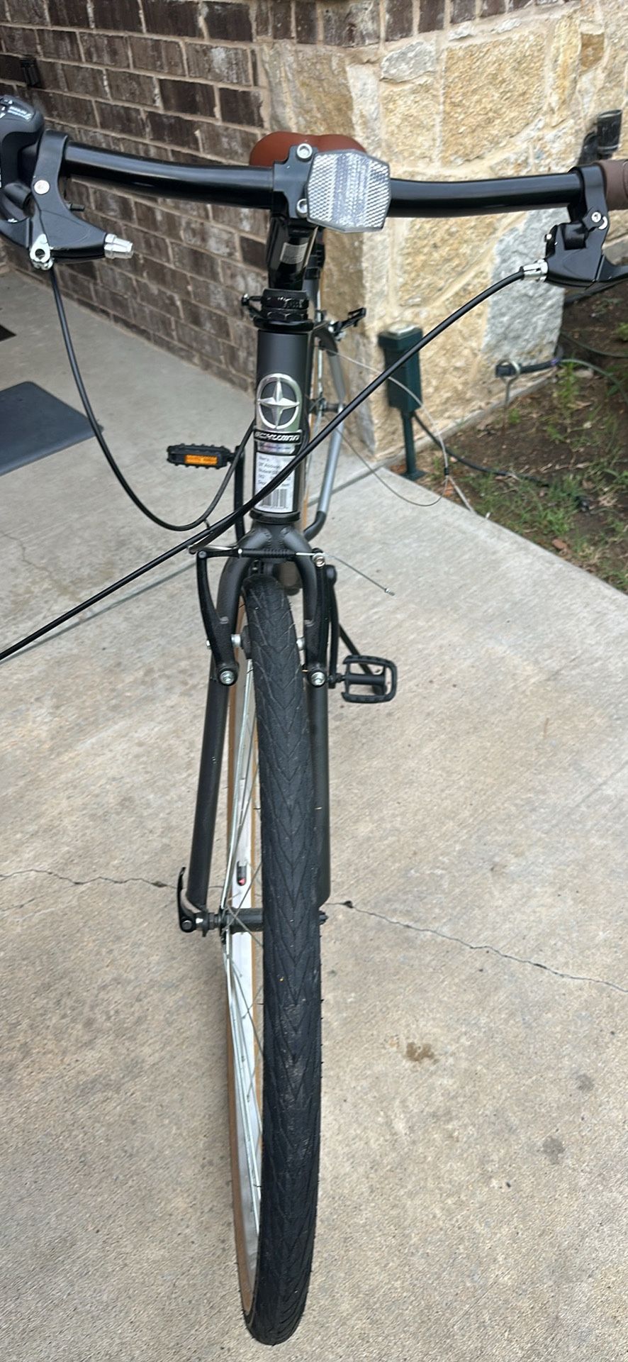 BICYCLE FOR PARTS SCHWINN NEED BRAKES $40