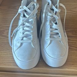 High top white pumas