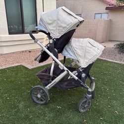 Uppababy Vista V2 Double Stroller With Bassinet