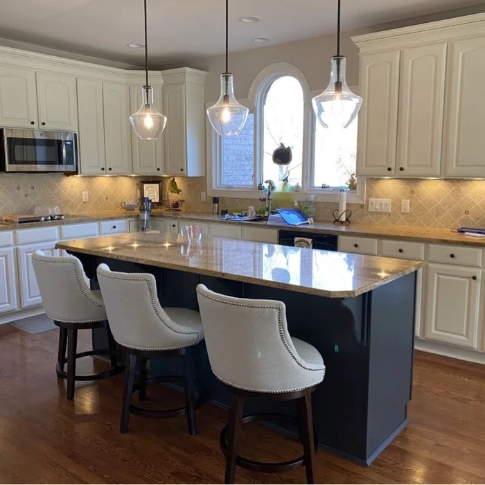 4 swivel Counter Stools