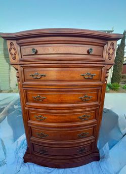 Dressers 3 - Send Offer 💰 Not Free