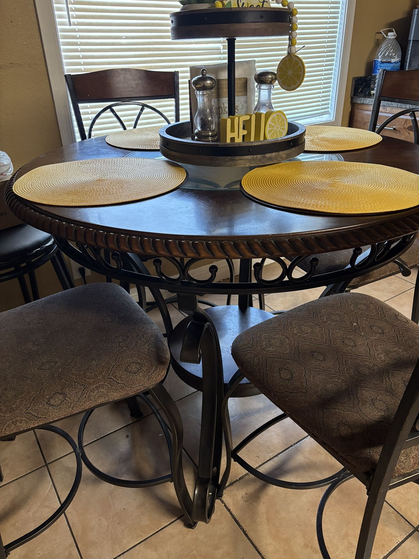 Dining Table MAKE ME AN OFFER 