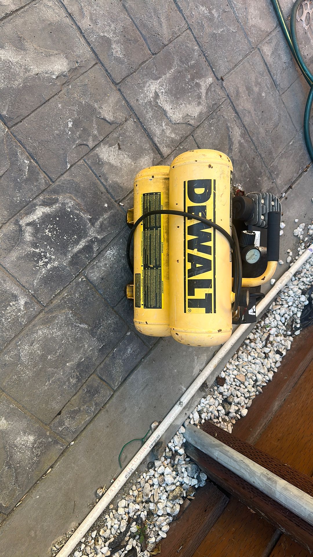 Dewalt Compressor