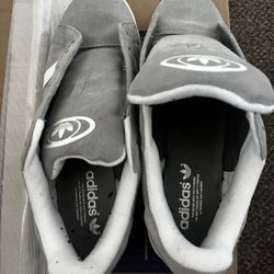 Campus Adidas Size 10 1/2 In Men, And Size 12 In Woman  