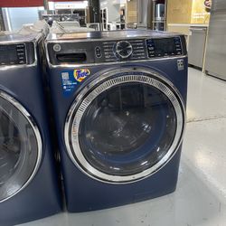 Sapphire Blue 5.0 Cu. Ft. Smart Front Load Steam Washer