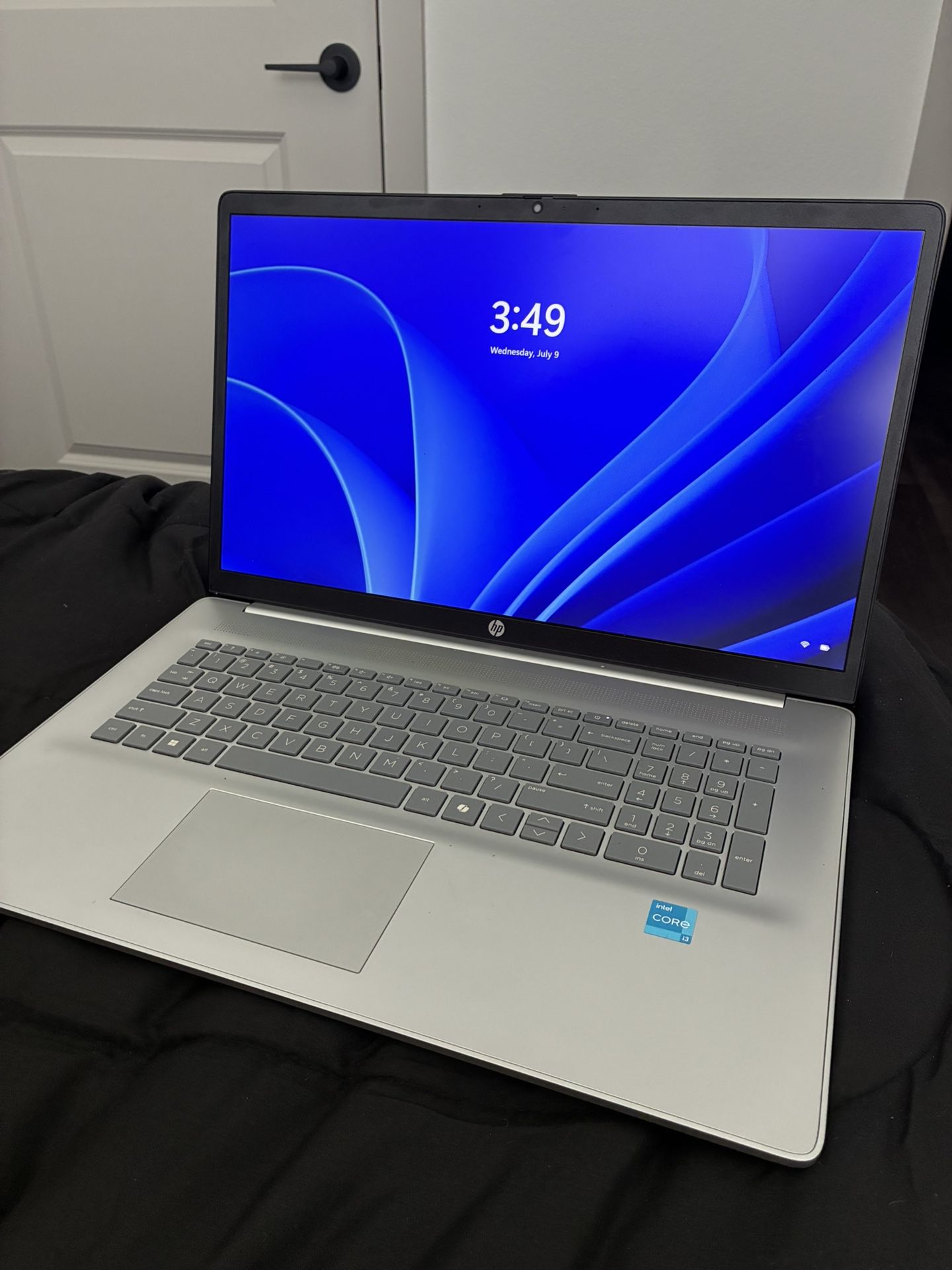 HP Lap Top 17 Inch