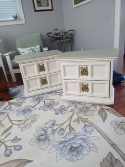 Lovely 1970,s Vintage Heritage Drexel Nightstands/End tables. Refinished Pair. Solid heavy wood.