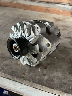 87-95 Chevy Gmc Alternator Part Works Great !!!