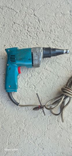 Makita Drywall screw driver