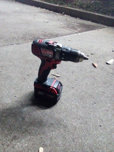Milwaukee M18 Red Lithium Xc 5.0 Drill And Battery.